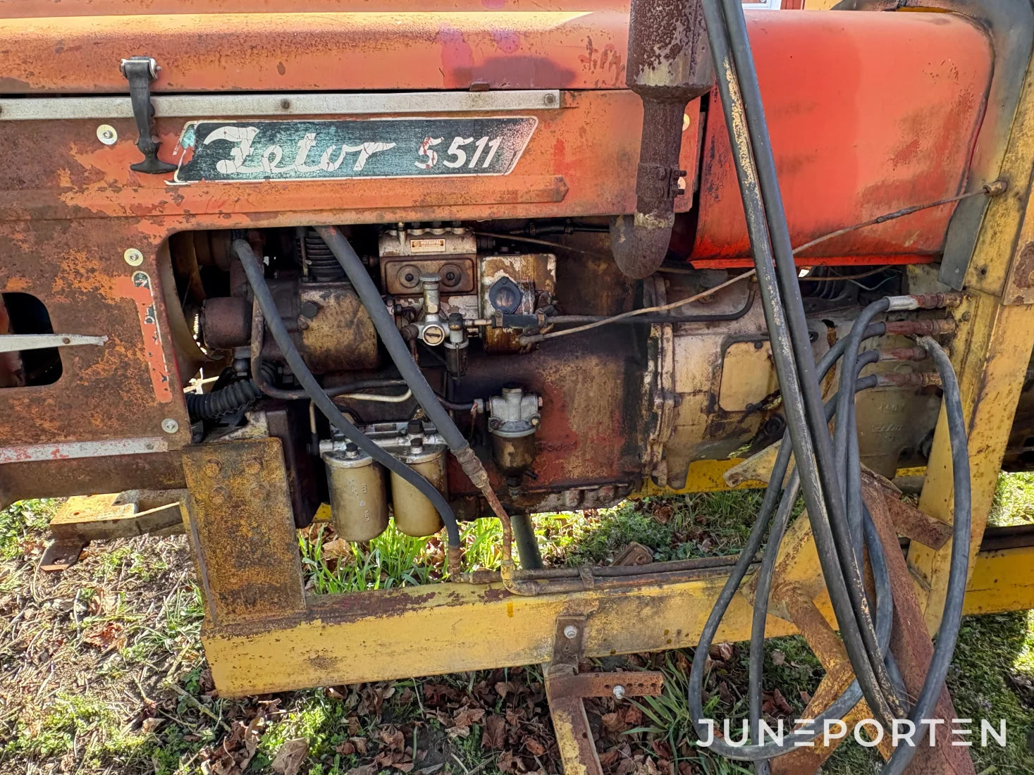 Maskinbäraren Zetor 5511