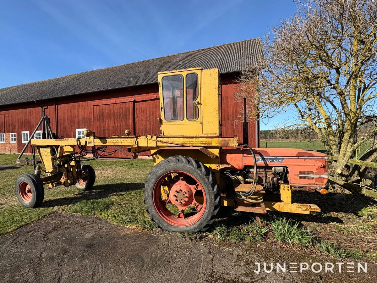 Maskinbäraren Zetor 5511