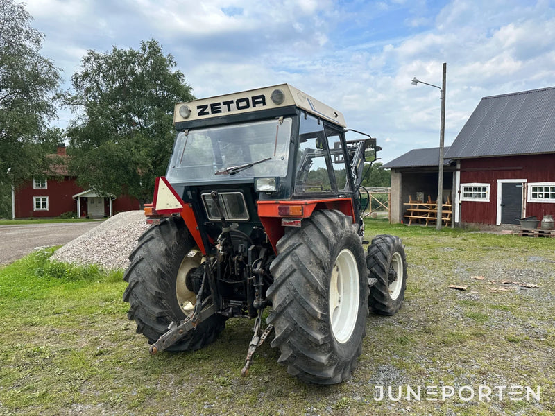 Zetor 7245 4WD med trima 912HD lastare