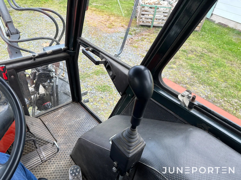 Zetor 7245 4WD med trima 912HD lastare