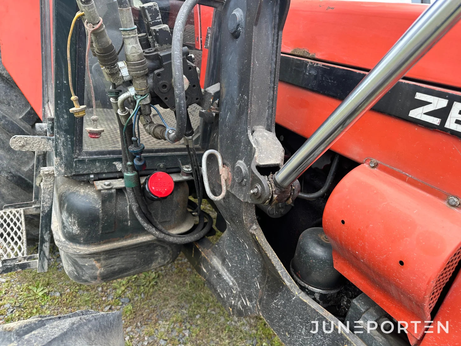 Zetor 7245 4WD med trima 912HD lastare