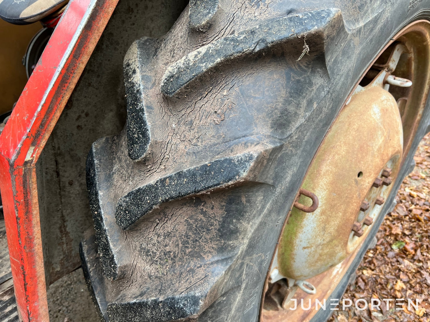 Massey Ferguson 175 S med lastare