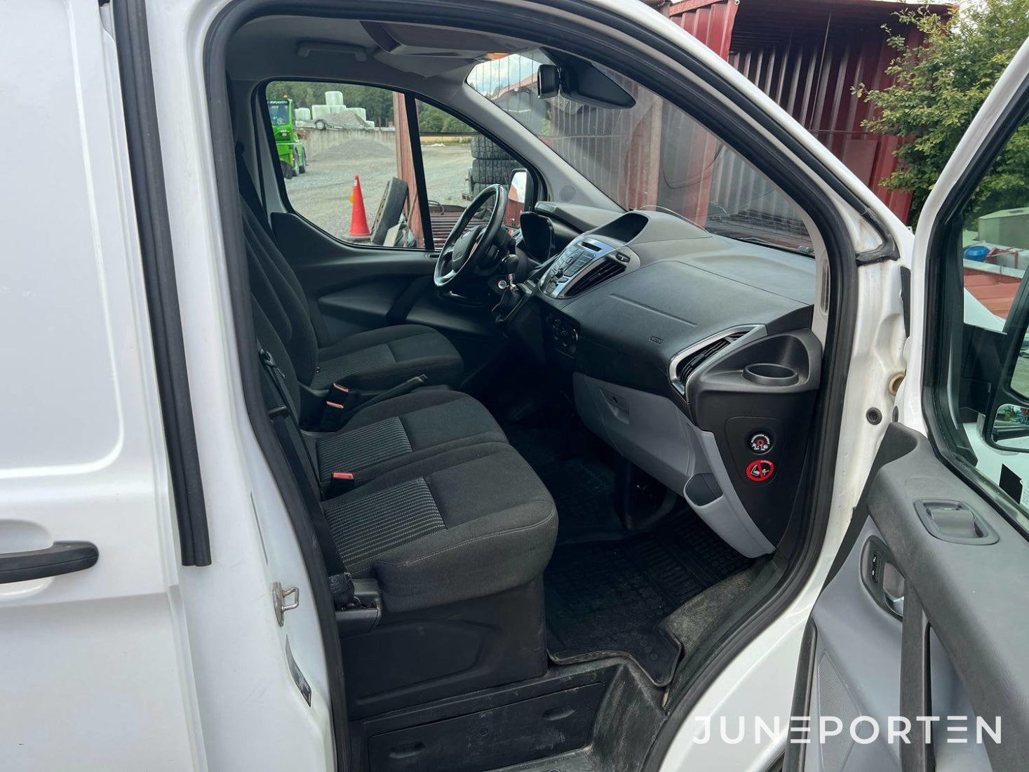 Ford Transit 2,2 TDCI custom - 2013