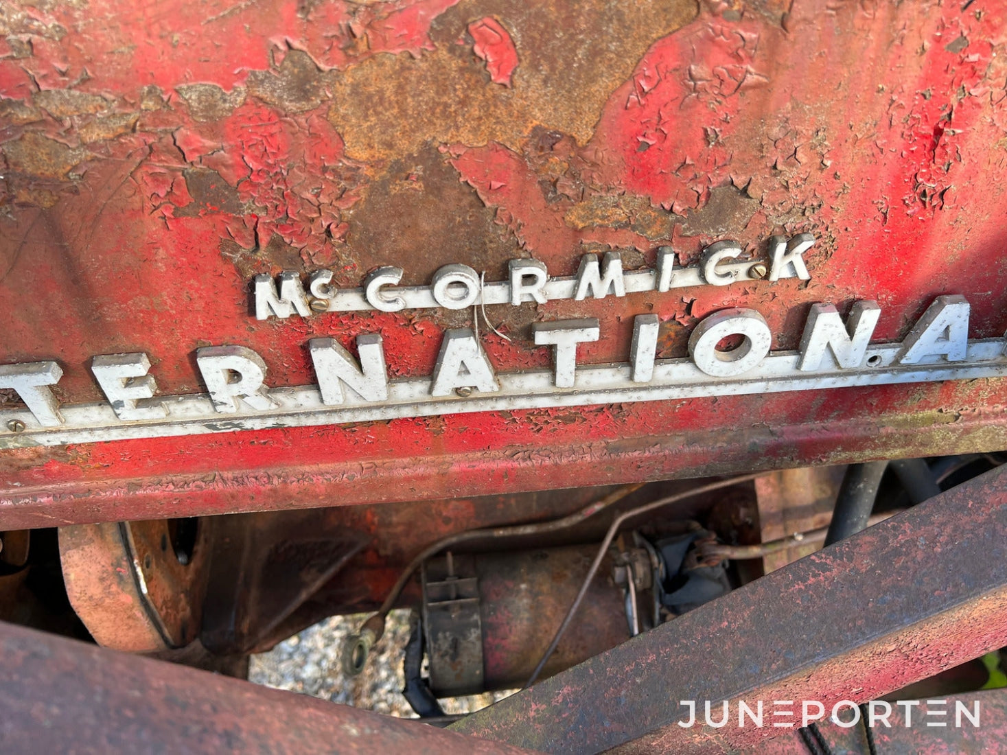 McCormick International B-250