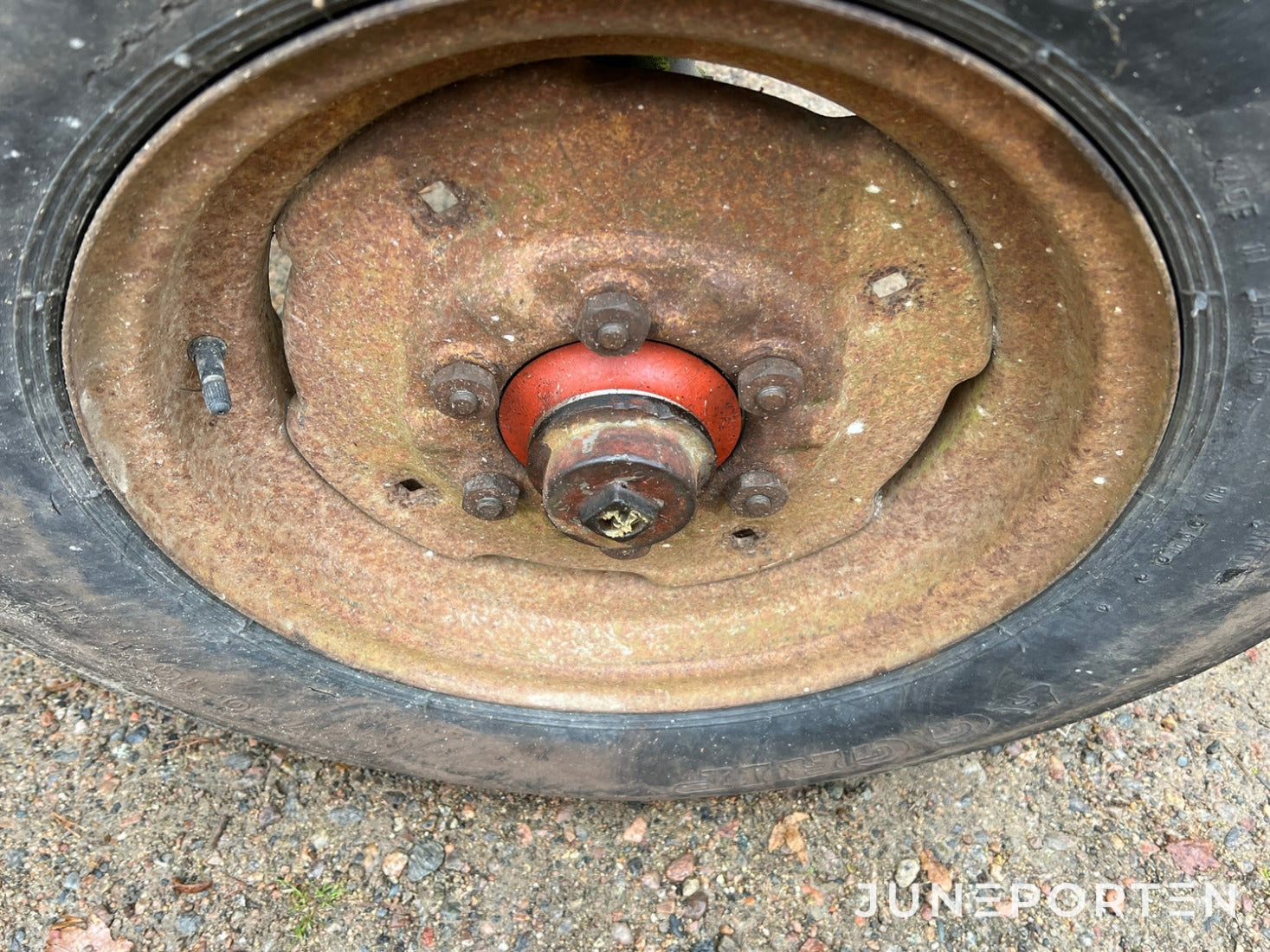 Massey Ferguson 175 S med lastare