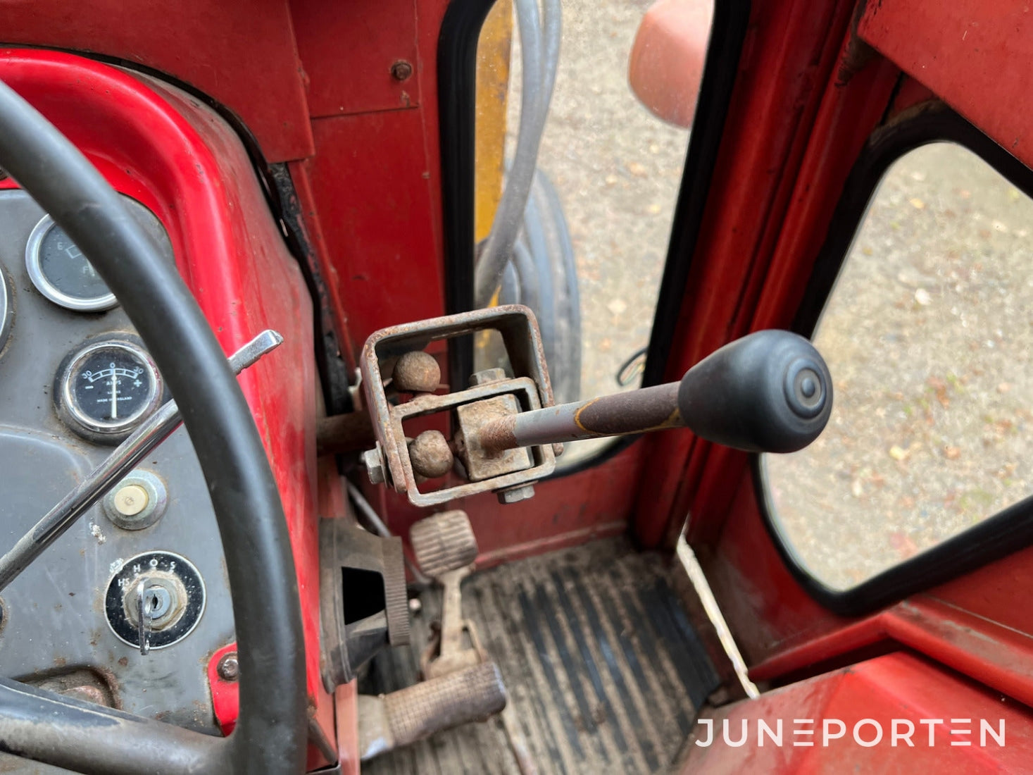 Massey Ferguson 175 S med lastare