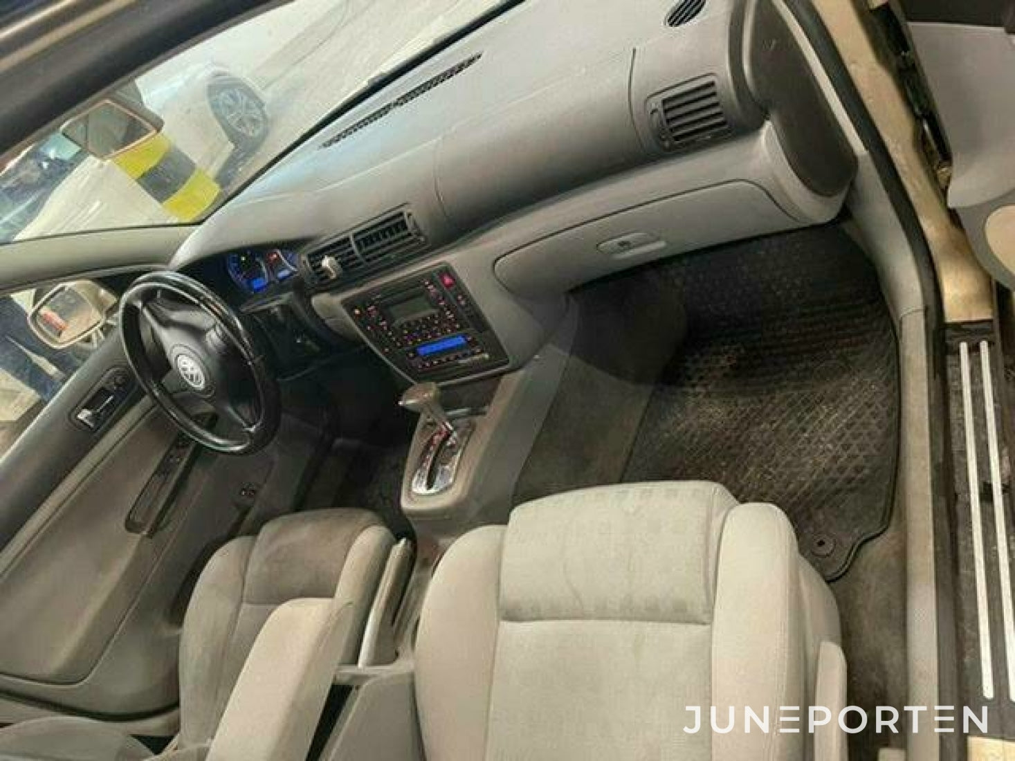 Volkswagen Passat 1.8T - 2004