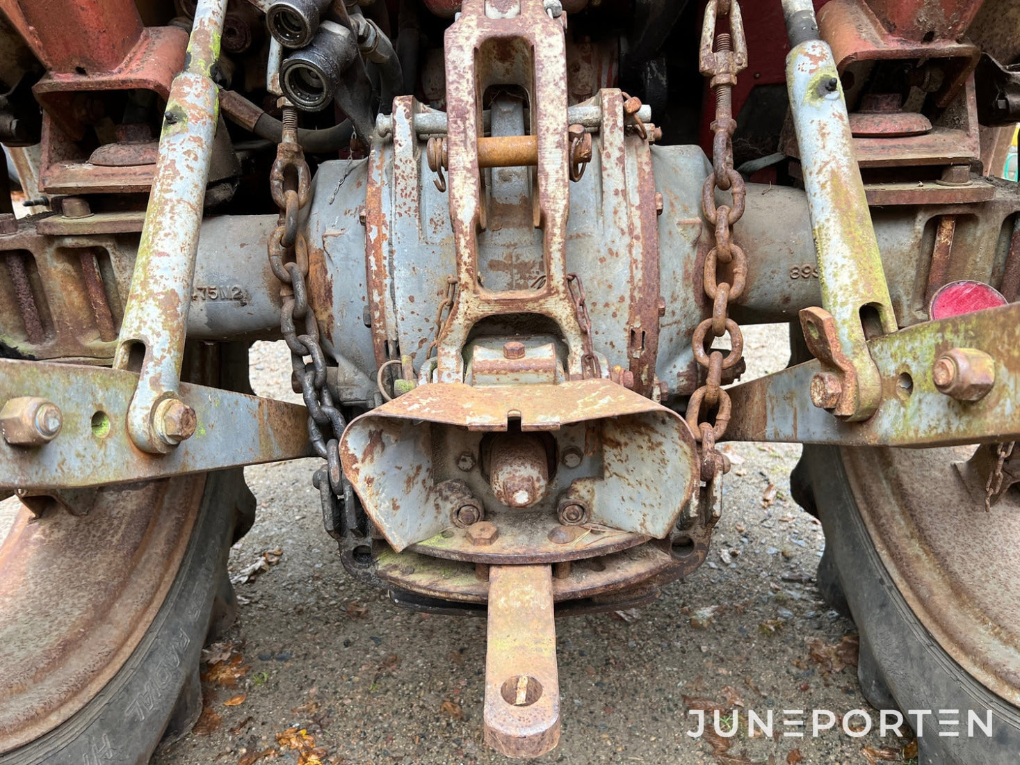 Massey Ferguson 175 S med lastare