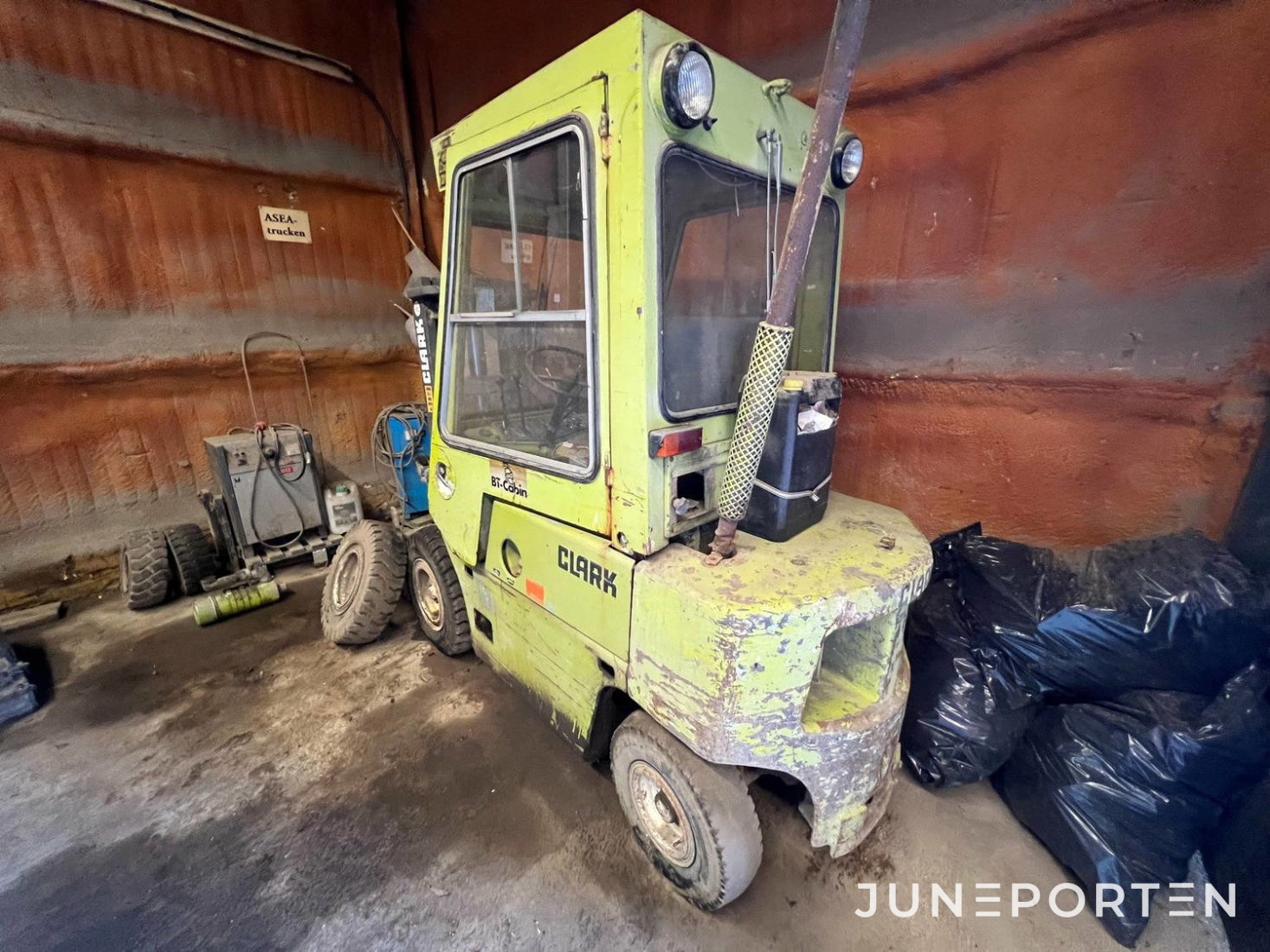 Clark Diesel Truck