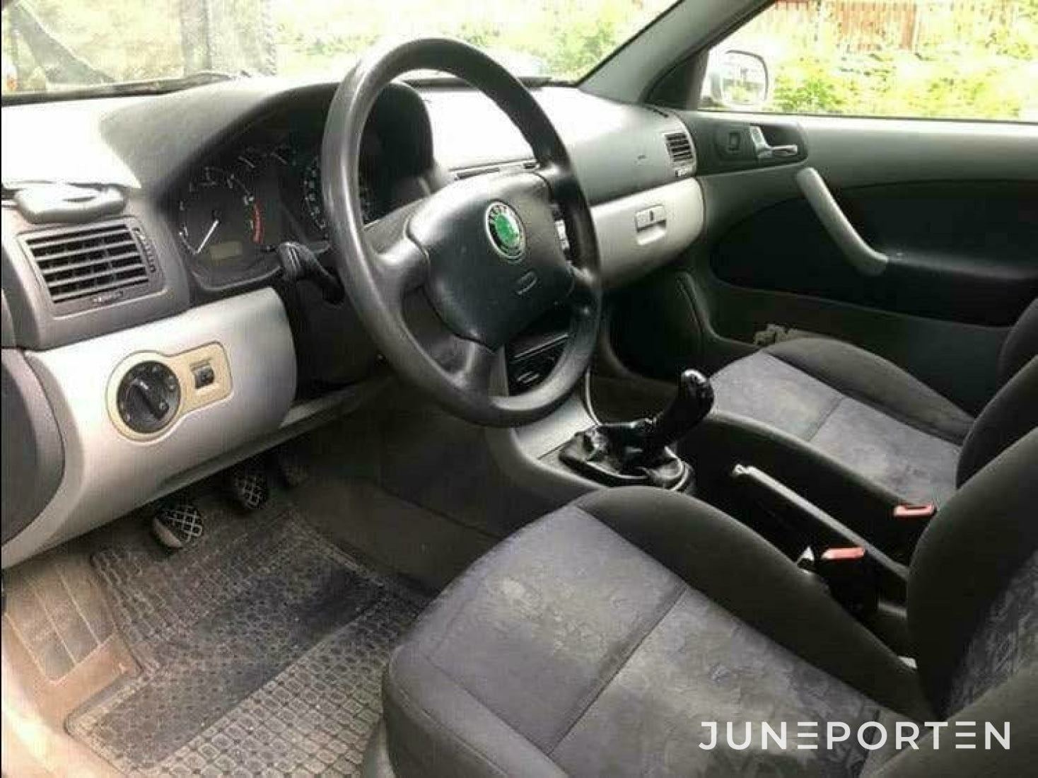 Skoda - 2000