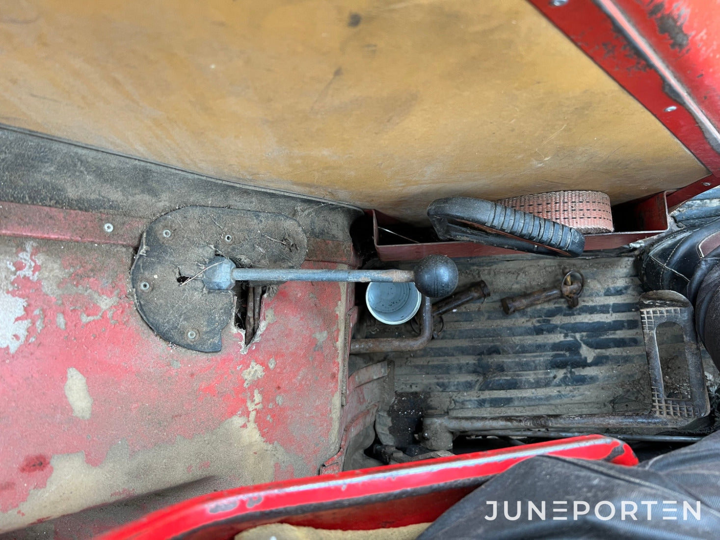 Massey Ferguson 175 S med lastare