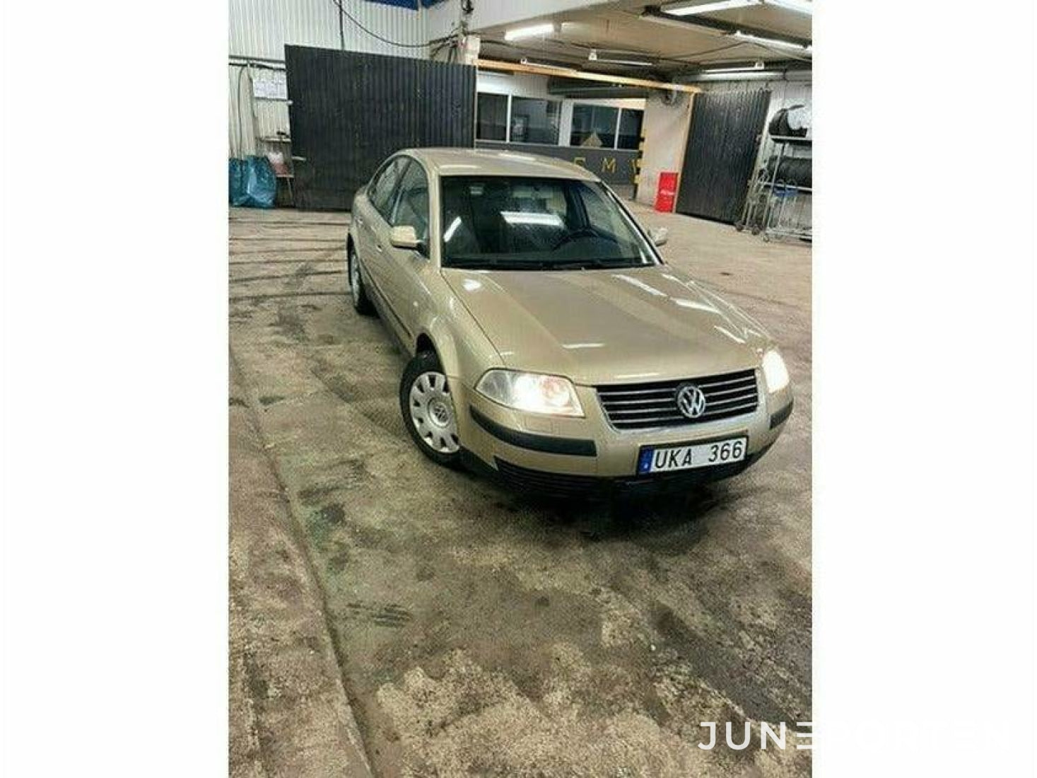 Volkswagen Passat 1.8T - 2004