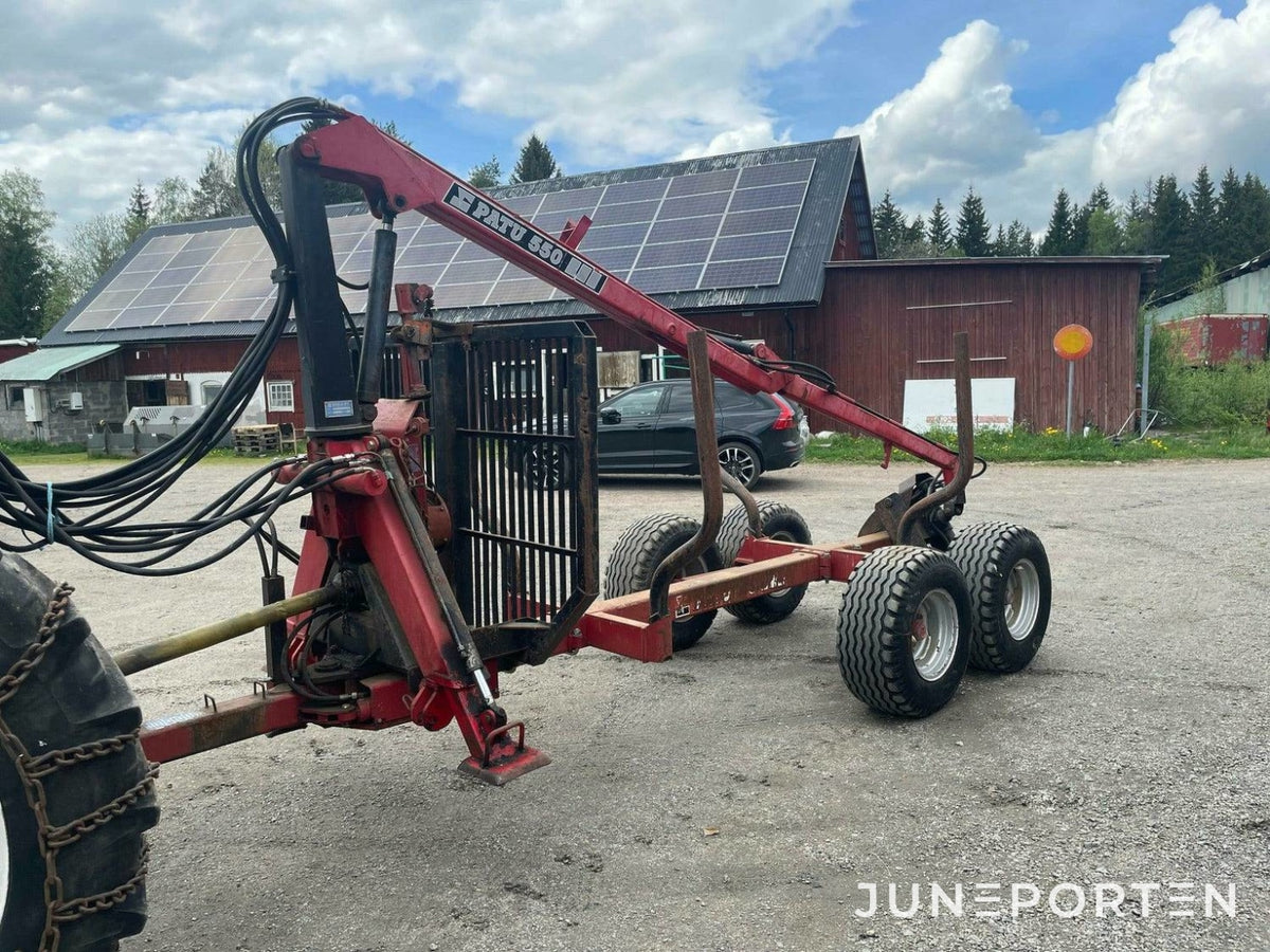 Fiat 880 med Patu skogsvagn - 1979