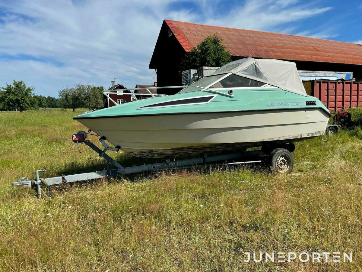 Cruiser 6000 motorbåt - 1989