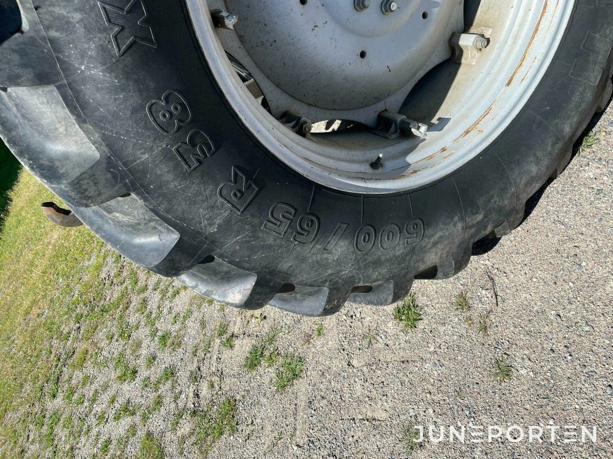 Massey Ferguson 6180 4WD