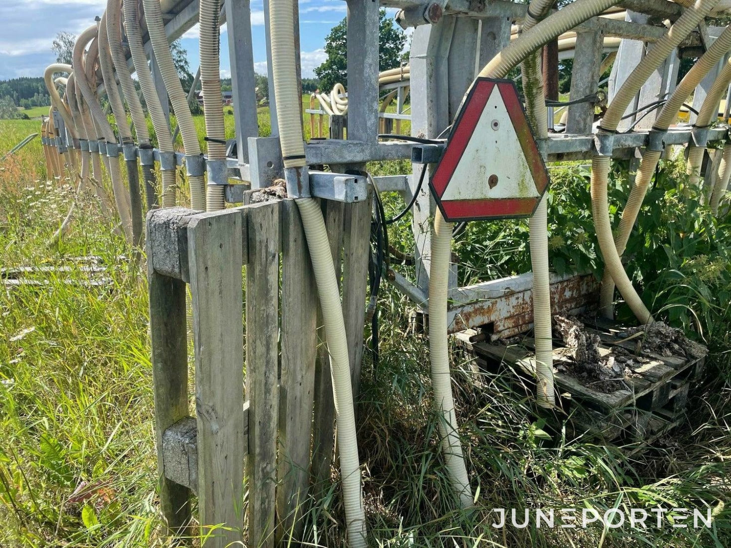 Gödselramp med slangspridning