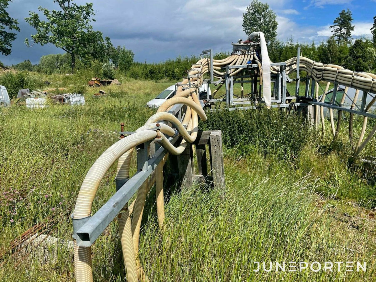 Gödselramp med slangspridning