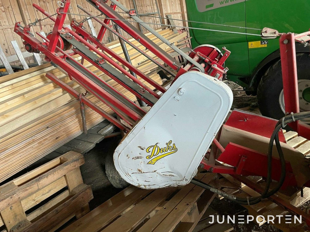Hårdpress New Holland 370