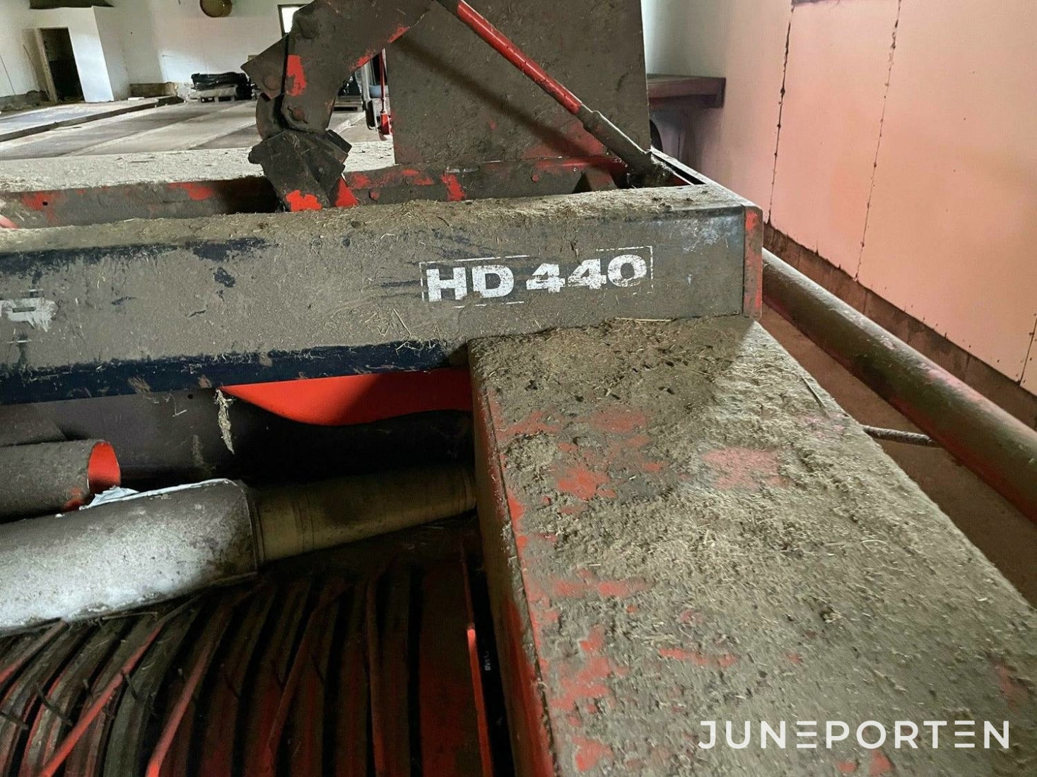 Småbalspress Deutz-Fahr HD440
