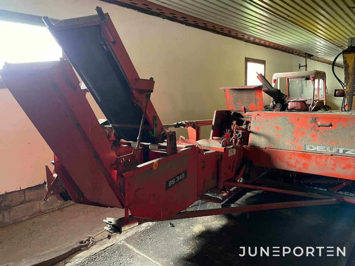 Småbalspress Deutz-Fahr HD440