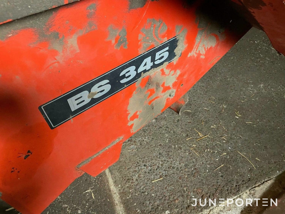 Småbalspress Deutz-Fahr HD440