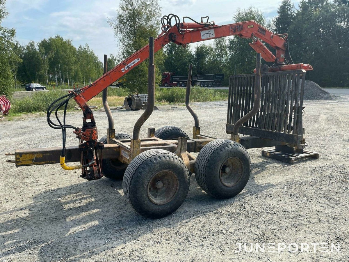 Moheda skogsvagn med FMV 2000 kran
