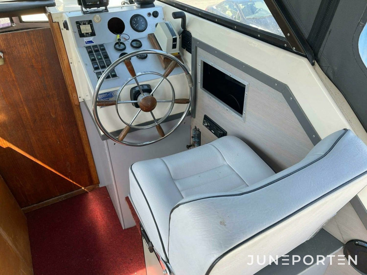 Motorbåt Scand 26