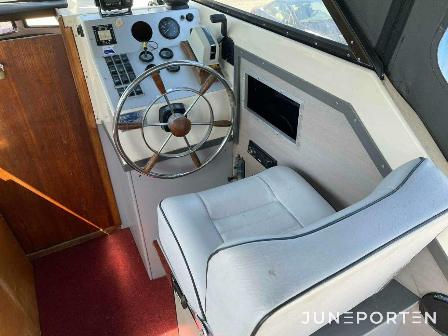Motorbåt Scand 26