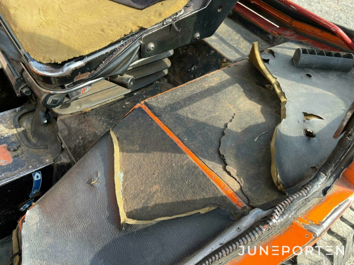 Kubota L 245 med lastare - 1984