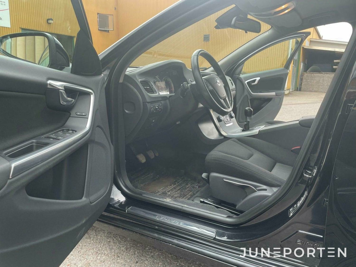 Volvo V60 T3 - 2013