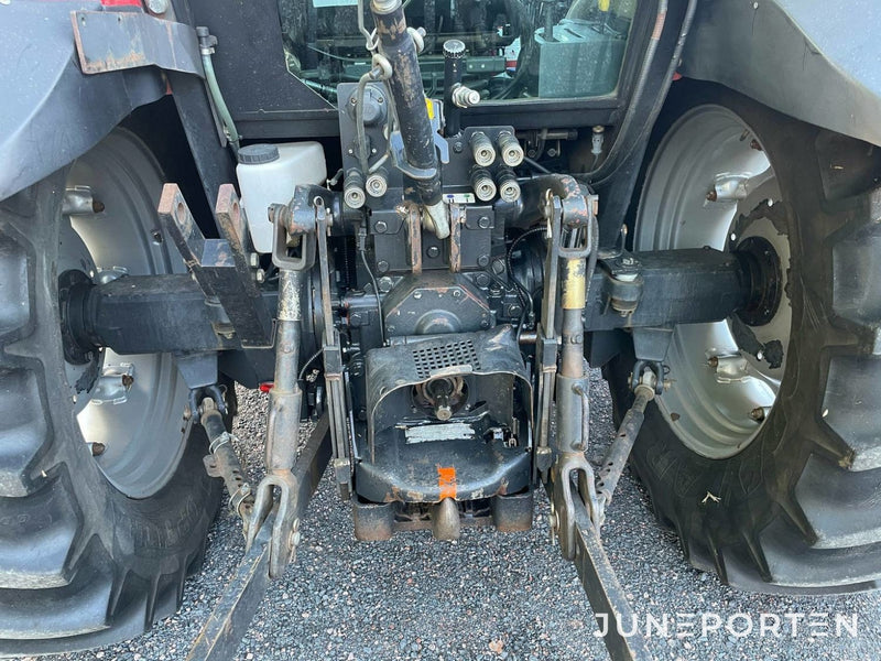 Case JX90U med ålö lastare - 2003