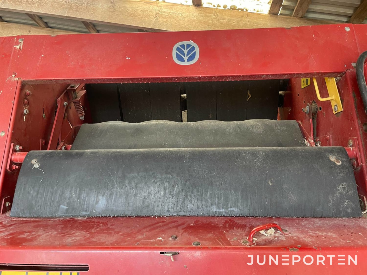 Rundbalspress New Holland 648 - 2001