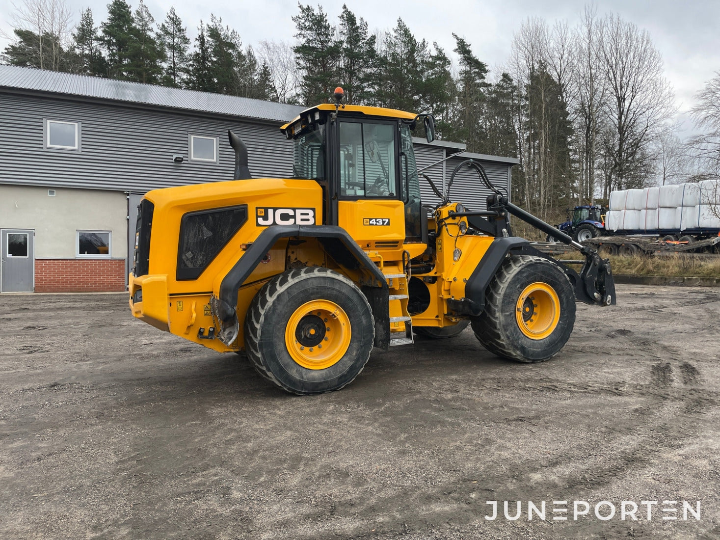 Hjullastare JCB 437 HT T4F