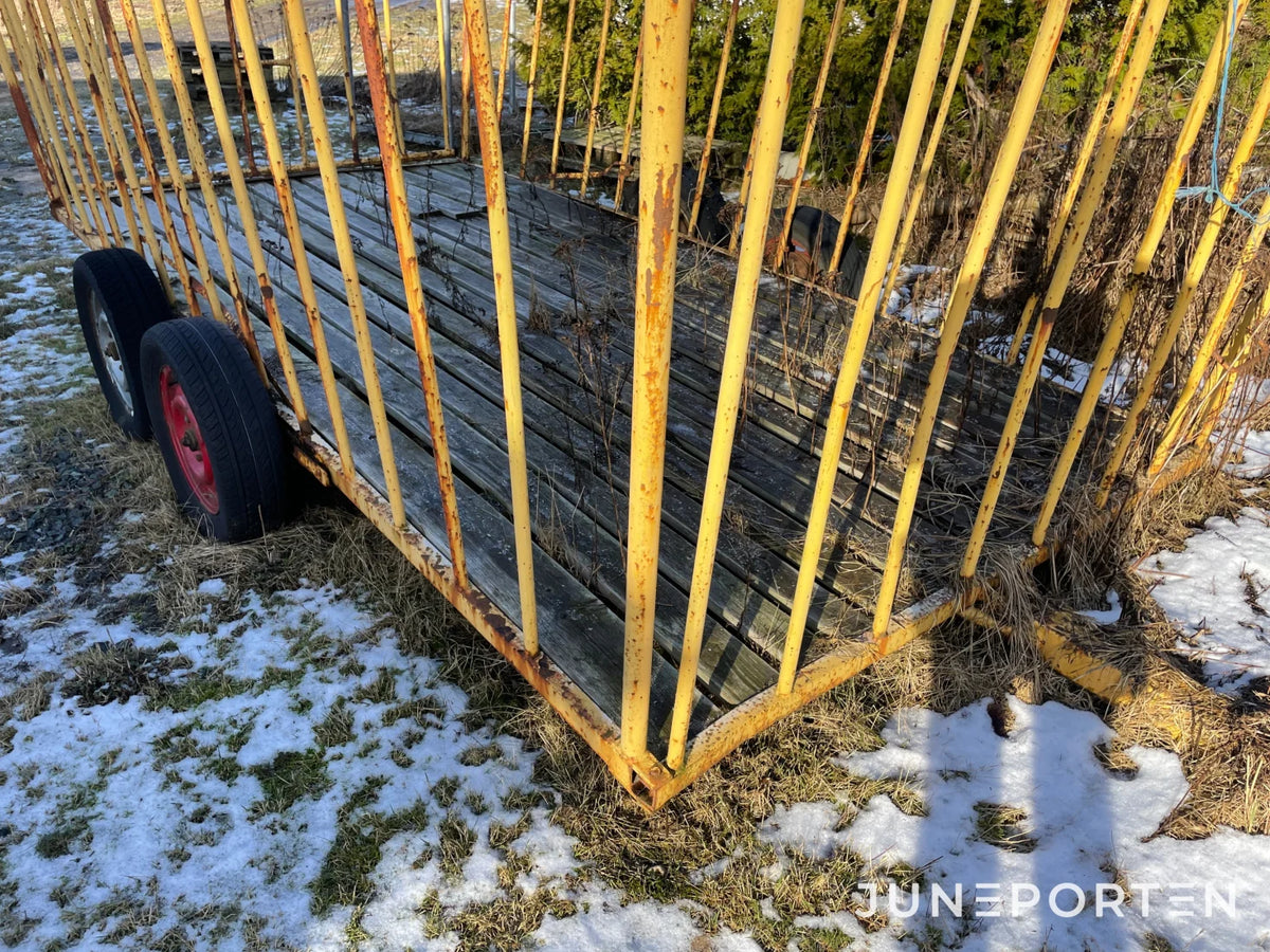 2x Balvagn för mindre balar