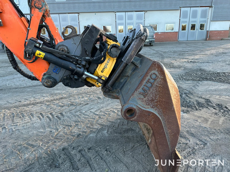 Bandgrävare Hitachi ZX 135 US-5B