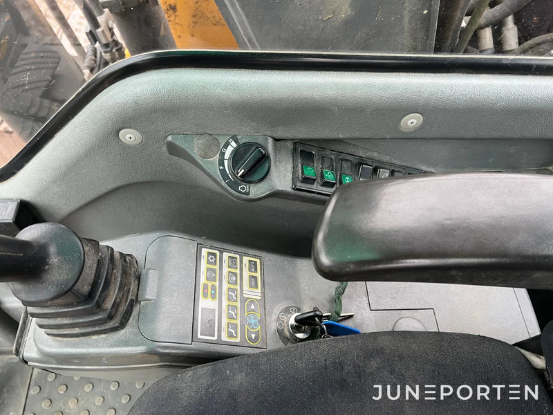 Bandgrävare Volvo EC140B LC
