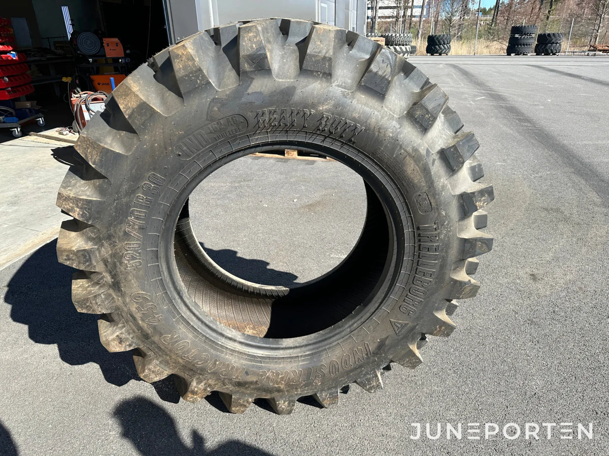 Däck Trelleborg 520/70 B30