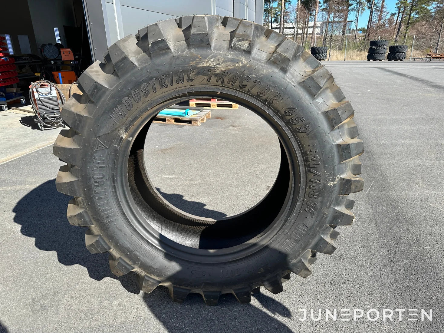 Däck Trelleborg 520/70 B34