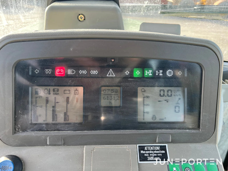 Fendt 820 Vario med tillbehör
