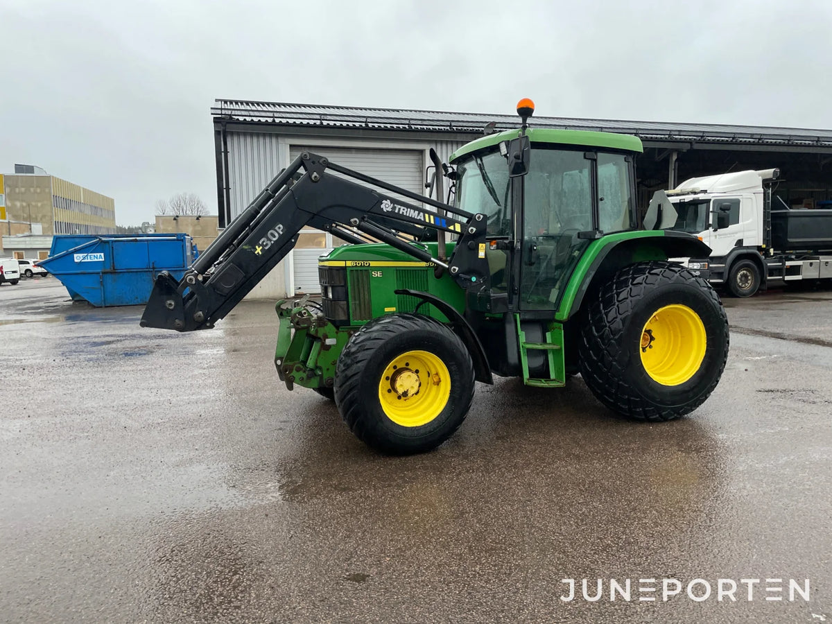 John Deere 6010 SE med lastare & fronlyft