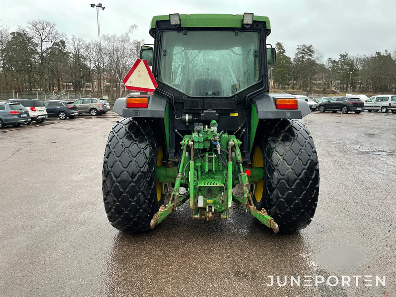 John Deere 6010 SE med lastare & fronlyft