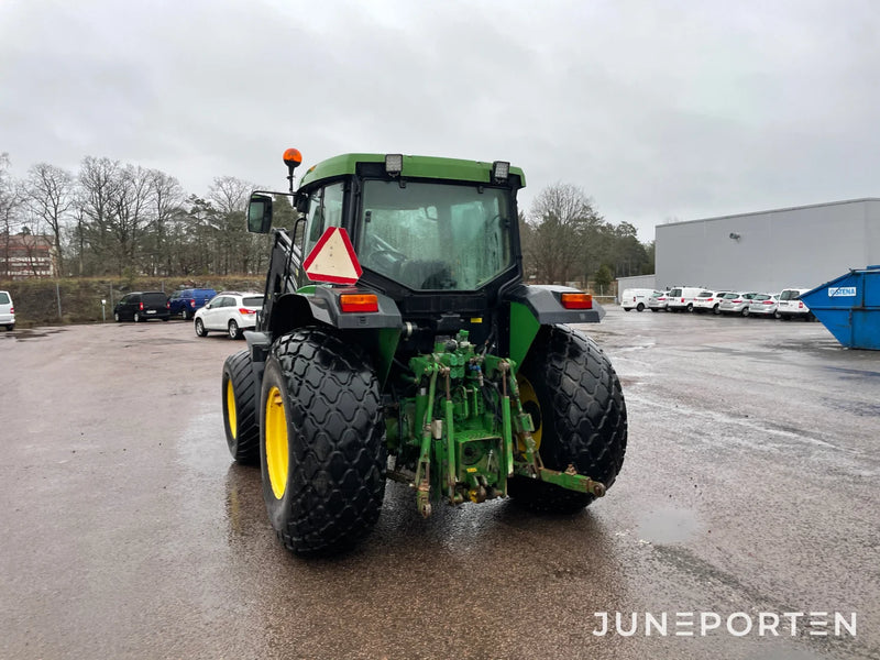 John Deere 6010 SE med lastare & fronlyft