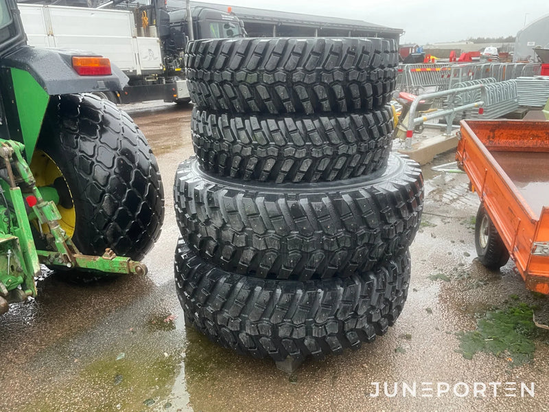 John Deere 6010 SE med lastare & fronlyft