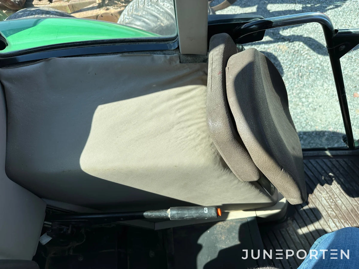 John Deere 6120 SE med lastare