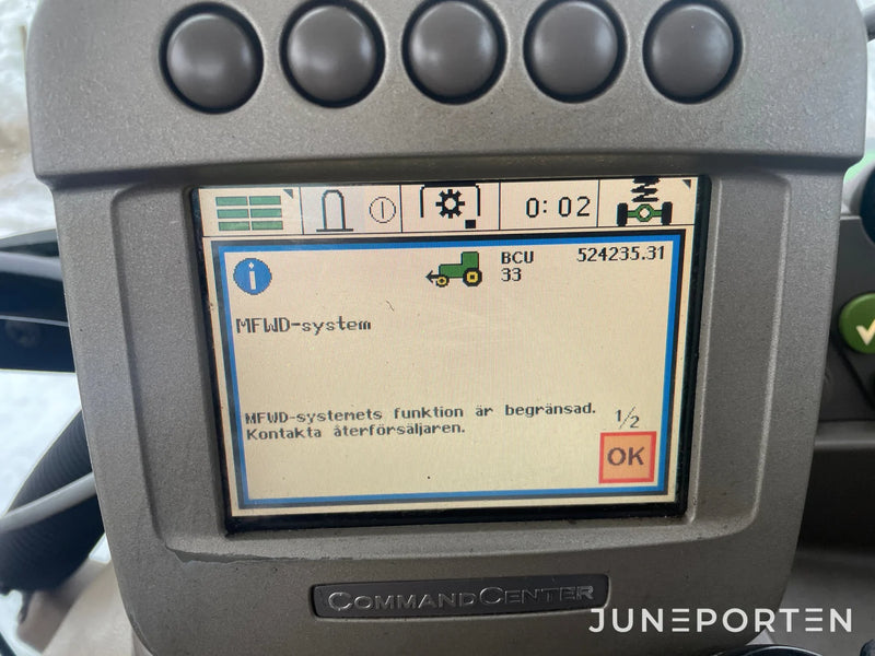 John Deere 7530 med Vikplog & Sandspridare