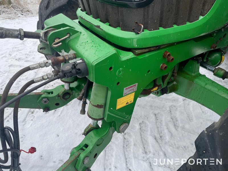 John Deere 7530 med Vikplog & Sandspridare
