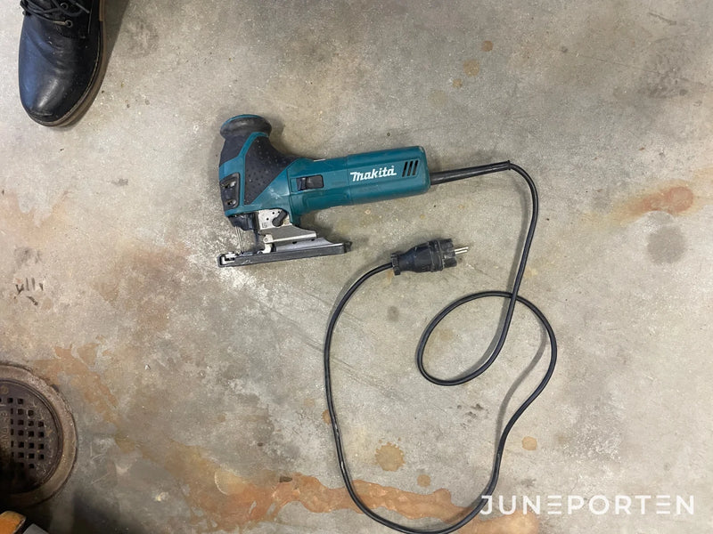 Makita 4351 FCI Sticksåg