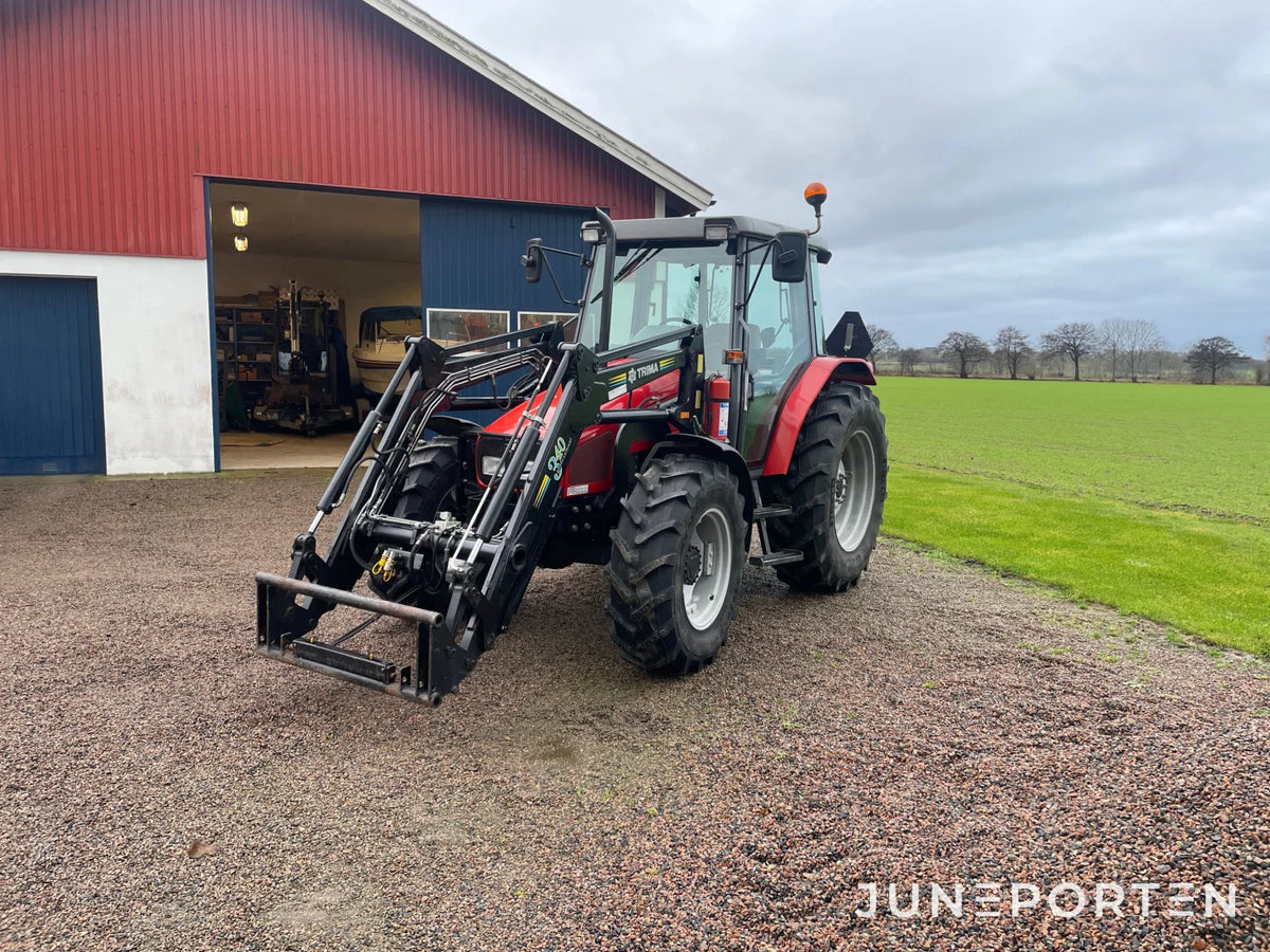Massey Ferguson 4245 med Lastare