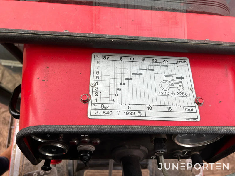 Massey Ferguson 550
