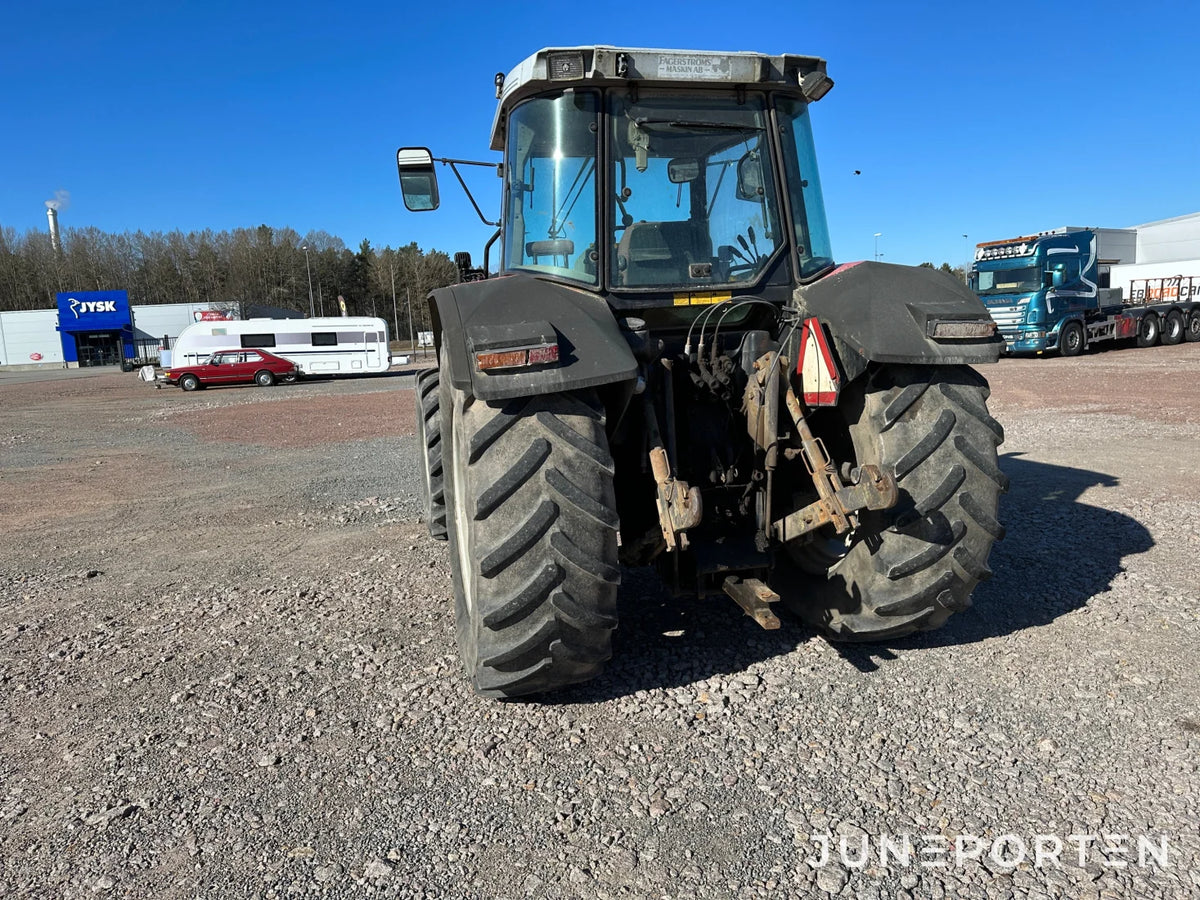 Massey Ferguson 6180 4WD med Trima lastare